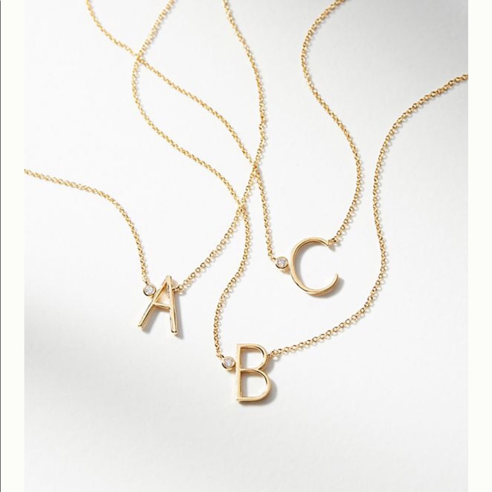 Initial letter O necklace